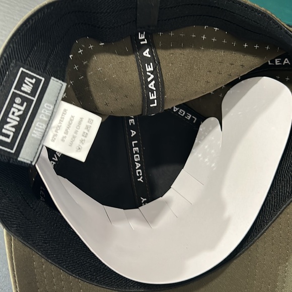 Unrl golf flex fit hat M/L - Picture 4 of 5